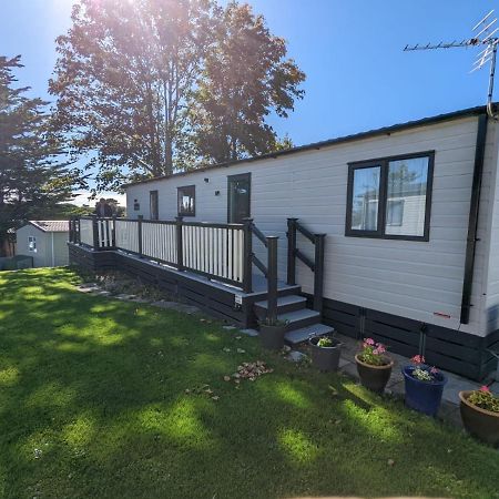 Stunning Luxury Caravan On Edge Of New Forest On Shorefield Country Park Entertainment And Leisure Passes Included Милфорд он Сий Екстериор снимка